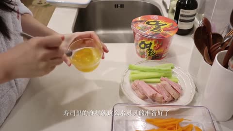 VLOG Homemade Sushi and Desk Refresh on a December Weekend