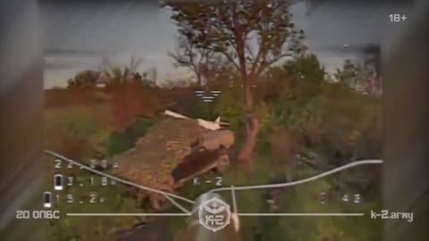 💥 FPV drone hit Russian pickup truck used to transport and launch UAVs!