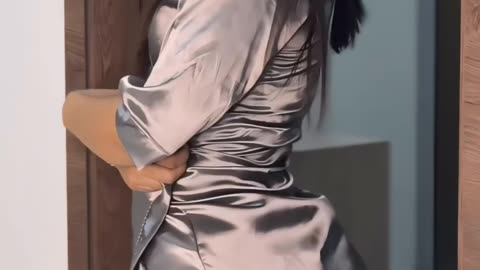 💯🔥 Sexy In Silver 🍑