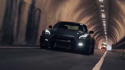 Flame spitting R35 GTR in (4k)