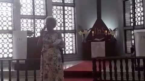 Vuelve porque ¡Él reina!