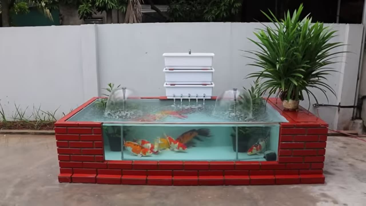 A simple, effective, compact outdoor fish tank for your garden