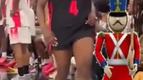 Q GAIT: Flau'jae Johnson #EGI