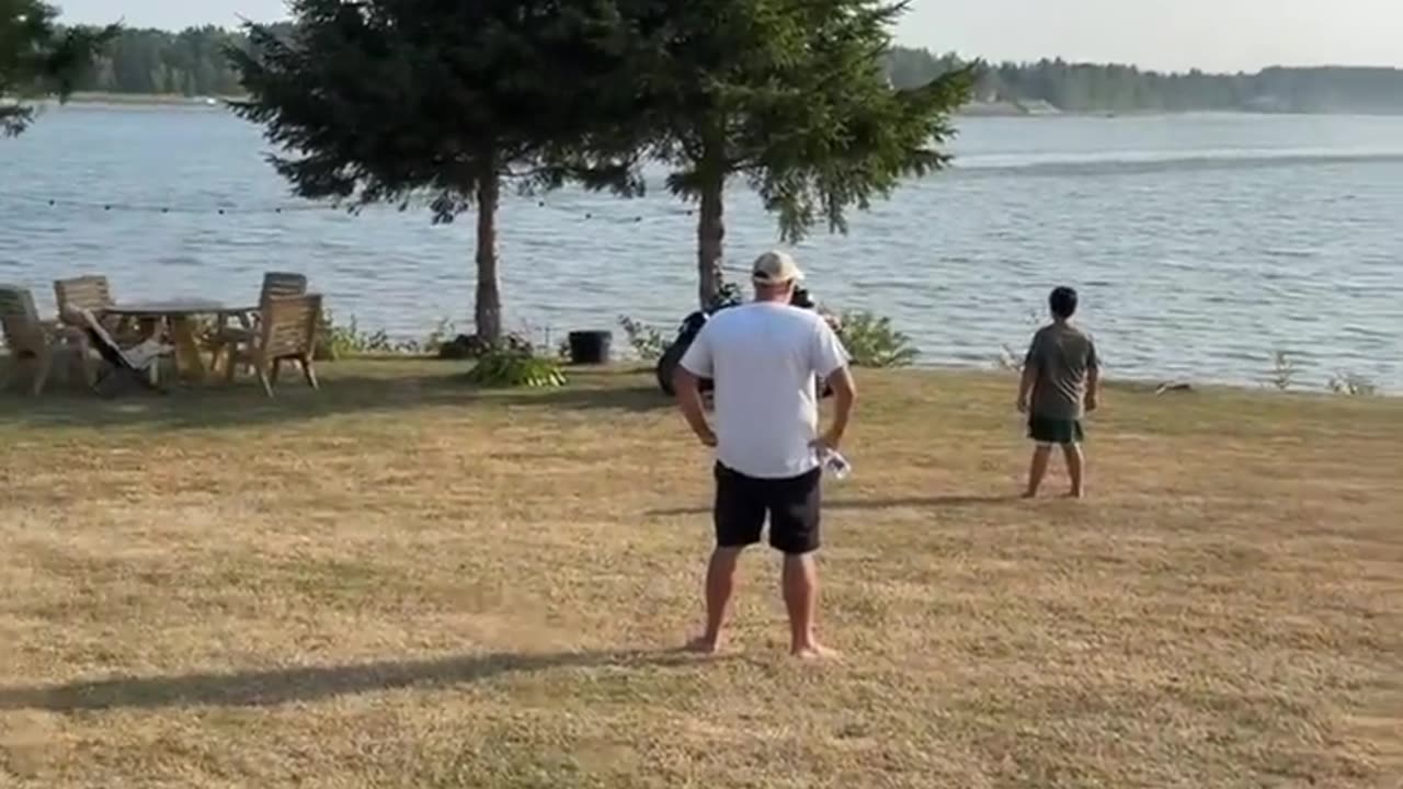 🤯✨ Watch This Waterbomber Refill in a Lake To Keep Fighting Wildfires! | FeedMyCuriosity