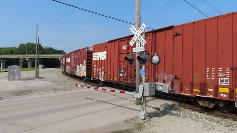 2 Norfolk Southern trains watching at Kemper Railfan Park in Bellevue, Ohio