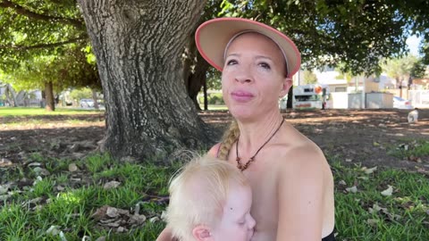Toddler Mayhem & Beachside Nursing: Spencer’s Epic First Playdate at Budds Beach ||