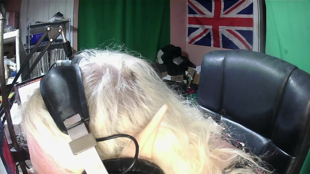 can I still stream even without the $20 a month