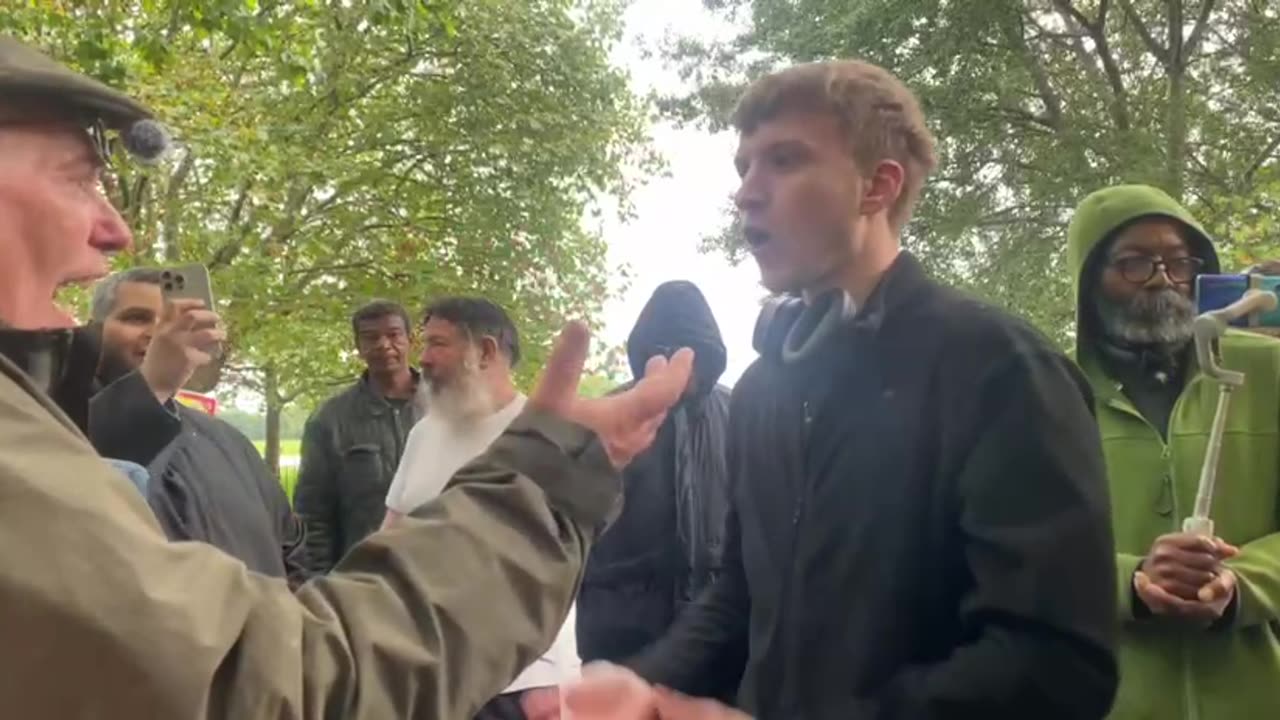 Ukrainian is triggered by my Russian flag.