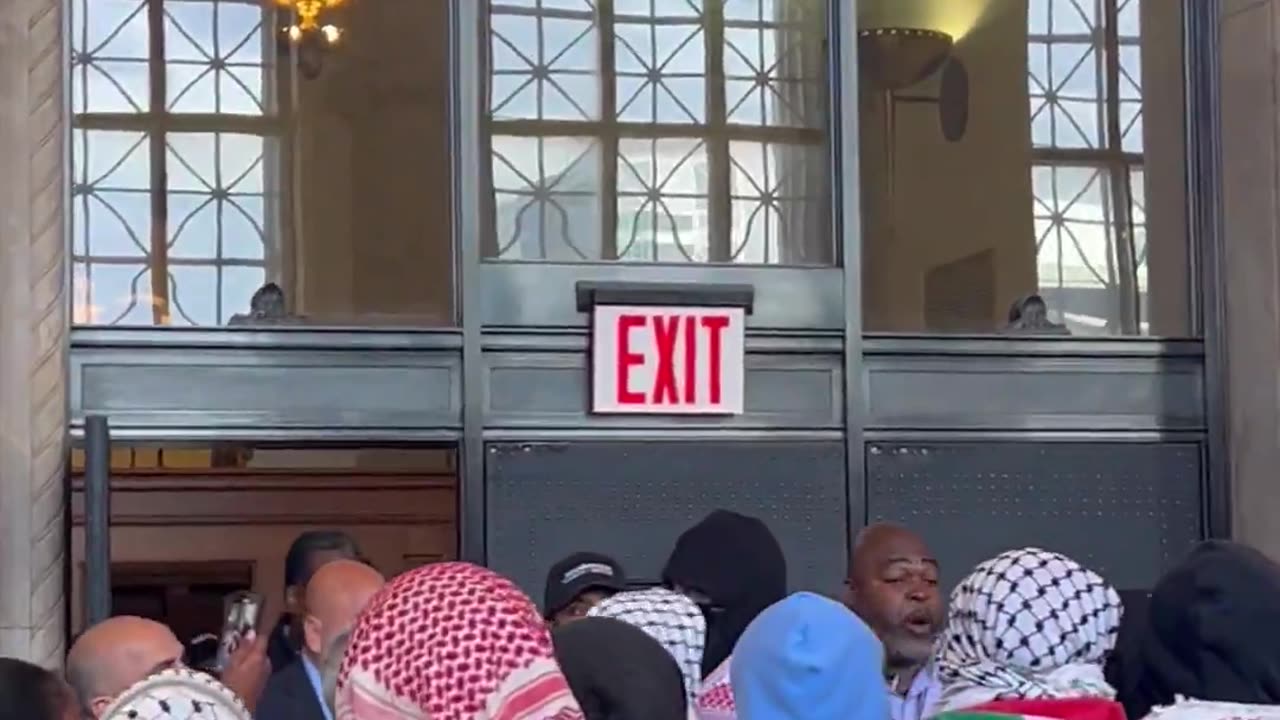 Officials won’t let masked pro-Hamas protesters at Columbia leave without ID.