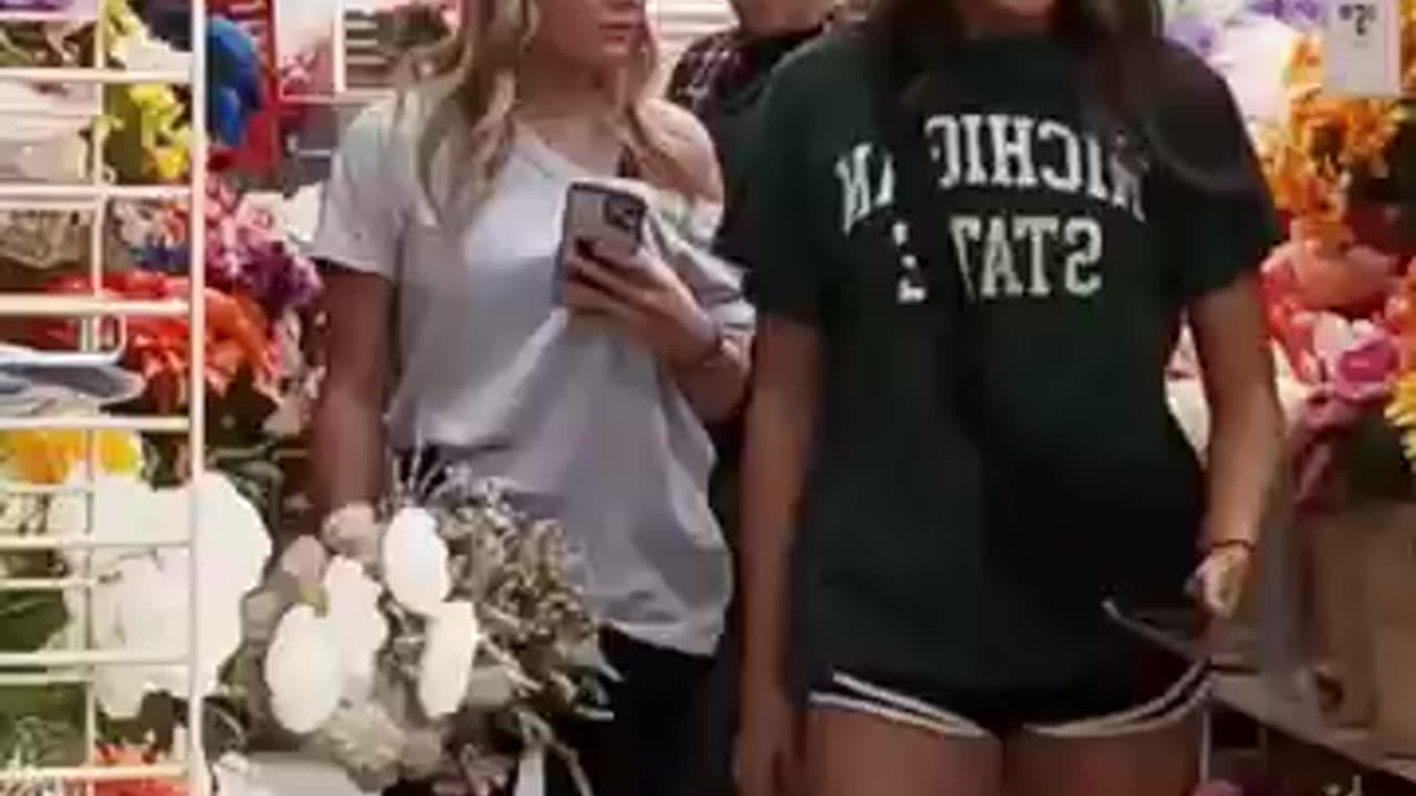 Fart In the Public Palce and There Reactions...💨🤮😷😵‍💫