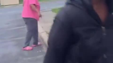 Chaos in Johnbarrow: Kids and Mommas Throw Down in Heated Fight 😳"