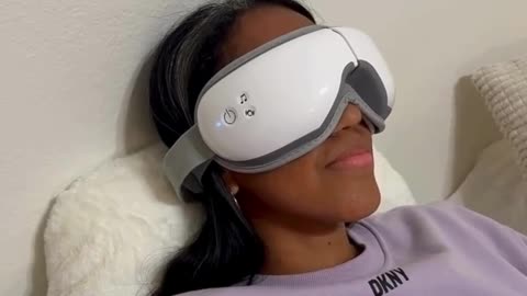 Eye Massager with Heat – FSA/HSA Eligible | Smart Eye Mask for Relaxation & Eye Strain Relief