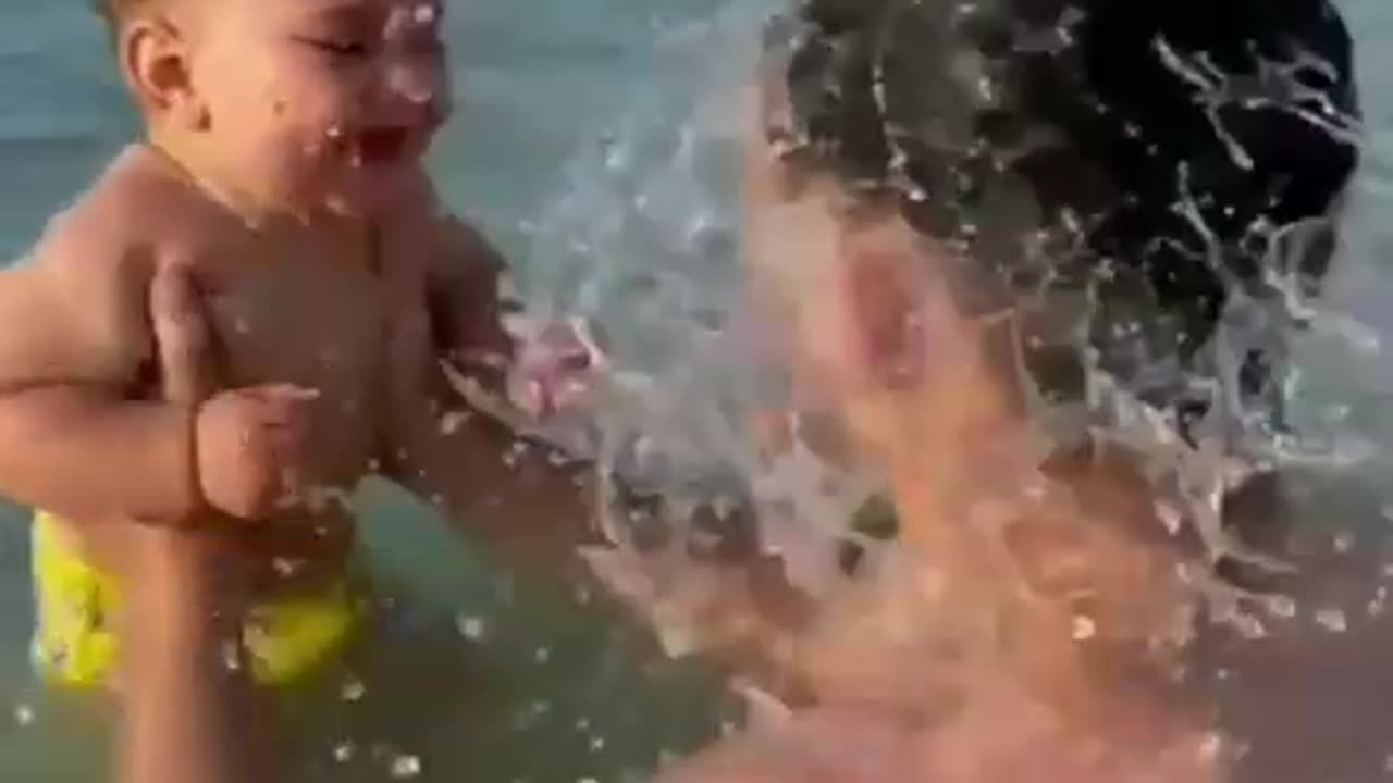 Dad vs Baby: Beach Day Chaos (Sand Everywhere!) 🏖️😂