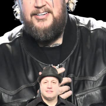 Kevin James Shocks Fans with Hot Look While Surprising Jelly Roll On Stage! - WorldEye