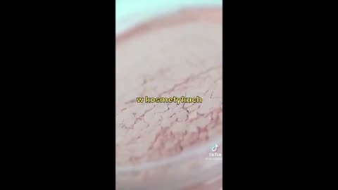 Maseczki. Czy chodzenie w nich powoduje lepsze zdrowie?
