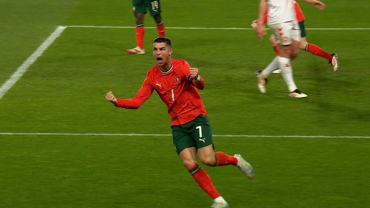Cr Ronaldo.⚽️ Please like and subscribe to my channel, God willing.