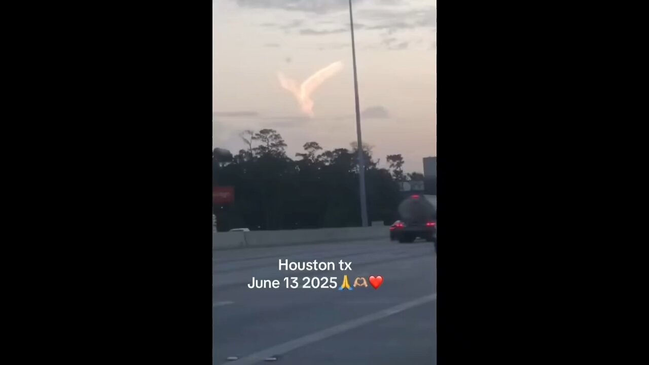 Angel wings seen in the Texas sky