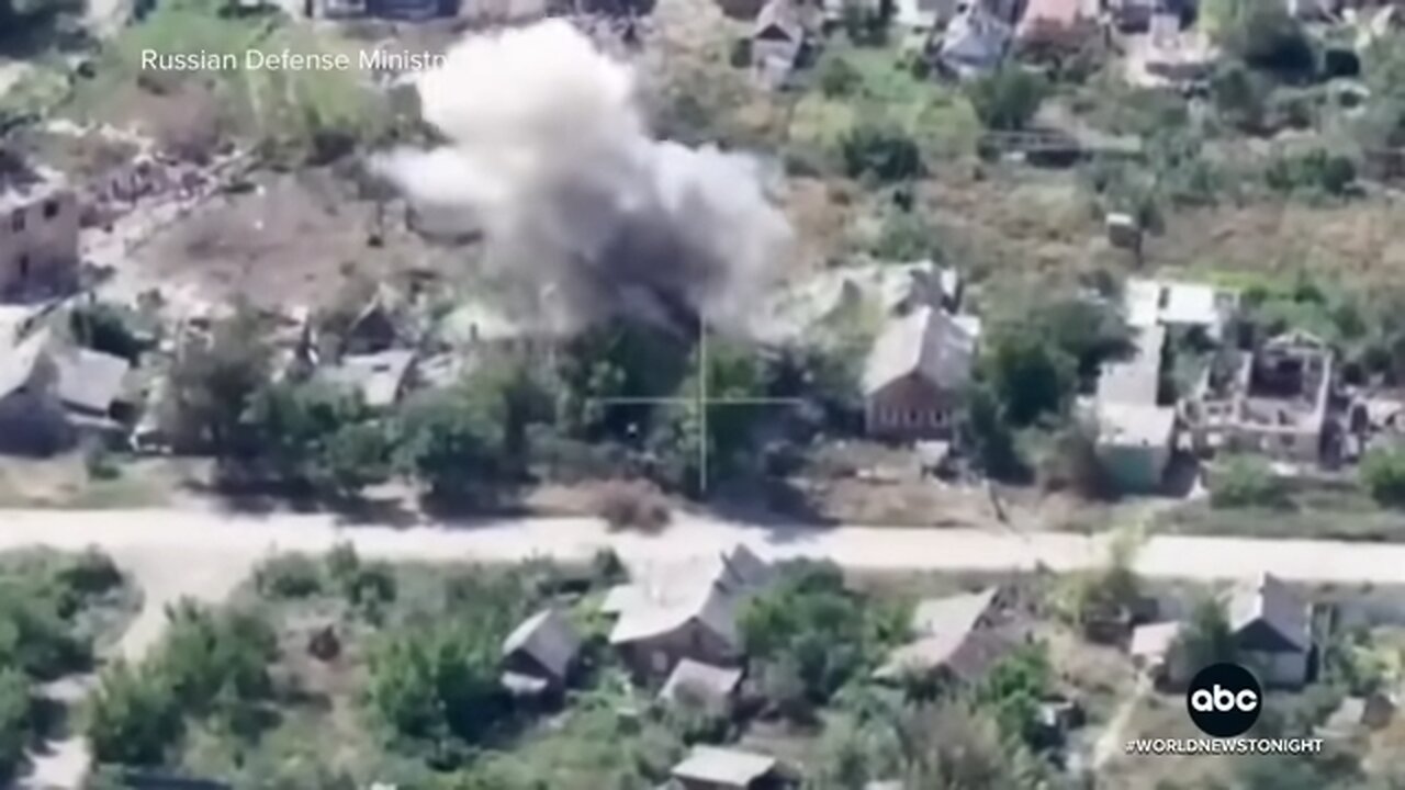 Russia steps up attacks on Ukraine