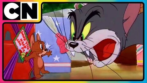"Furry Frenemies 🐾🤣 Cat vs Mouse Chaos!"