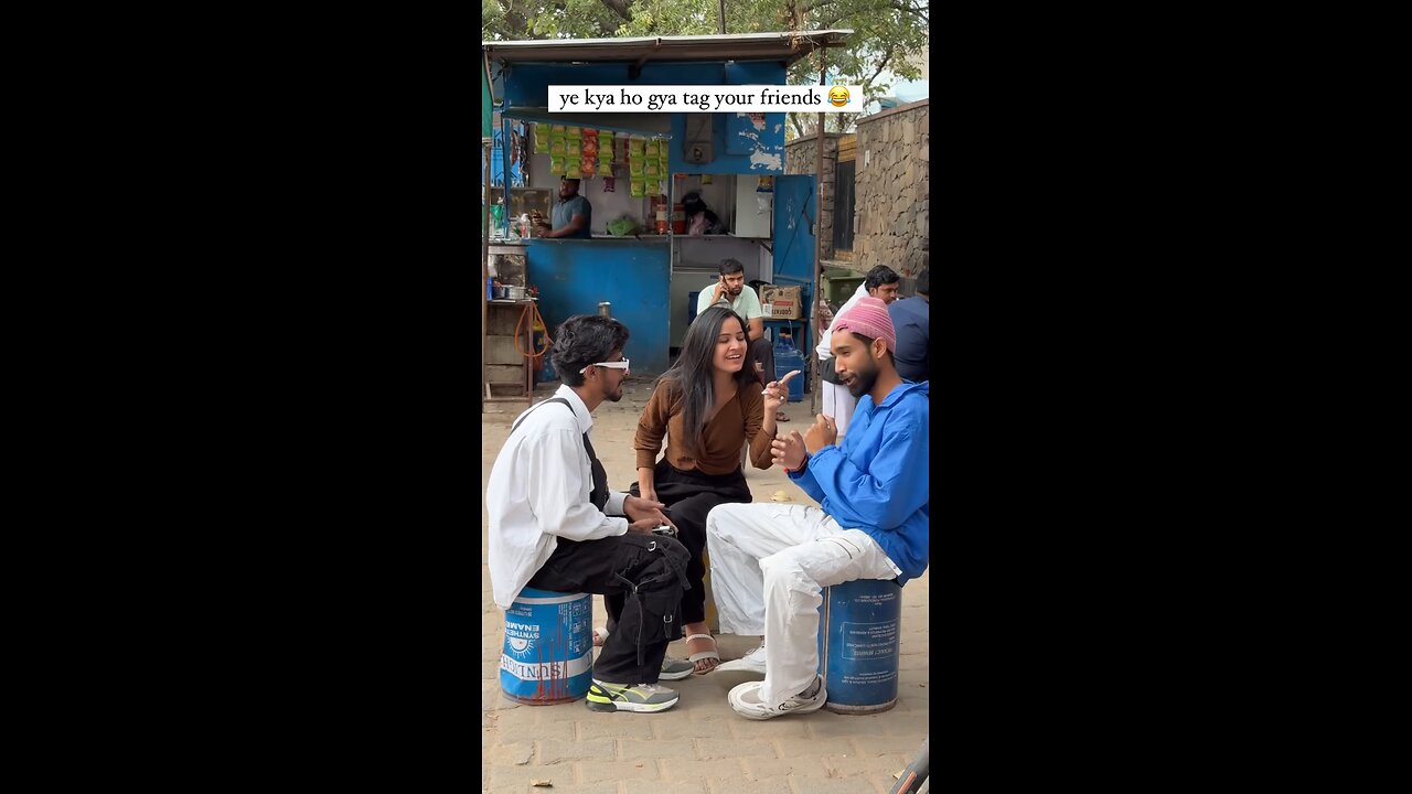 Kya Maal Betha Hai 😂