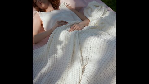 Bedsure Cooling Blanket Lightweight Breathable