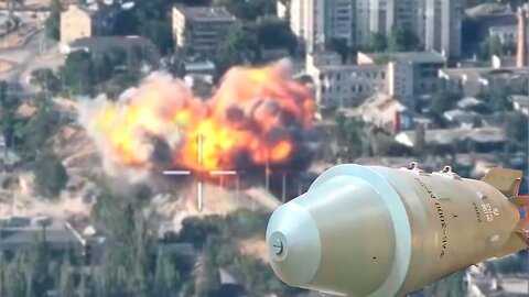 Su-34 Drops FAB-3000 on Ukrainian Bridge in Kherson