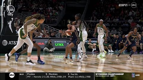 👀 Kelsey Mitchell GOES DOWN after hit to face | Indiana Fever WNBA women's basketball