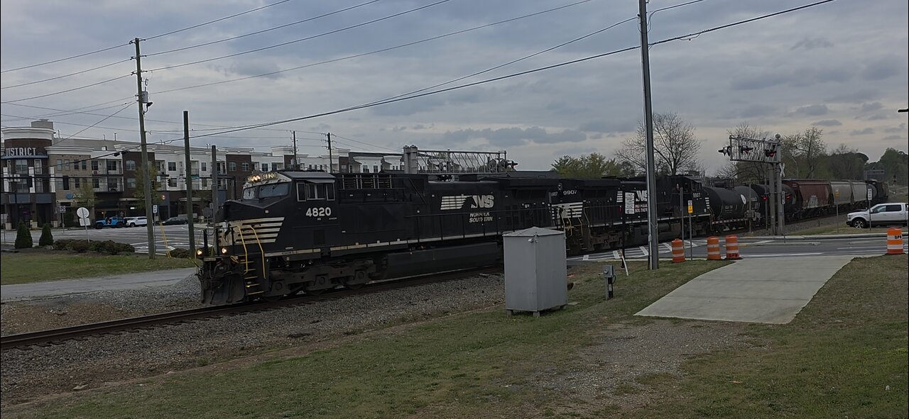 Norfolk Southern thru Duluth, GA