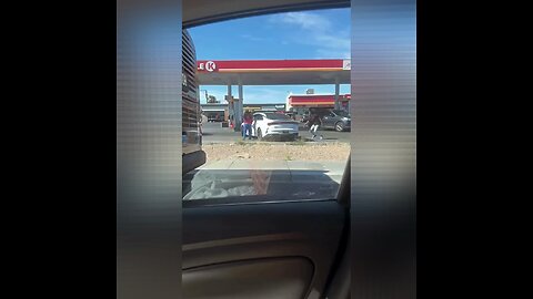 Dude Runs From A Guy And Leaves His Girlfriend Behind After They Got Rushed By Two Guys