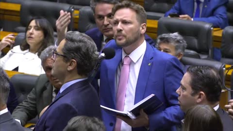 🚨🇧🇷 URGENTE: O deputado Maurício Marcon denunciou o escândalo na Câmara!