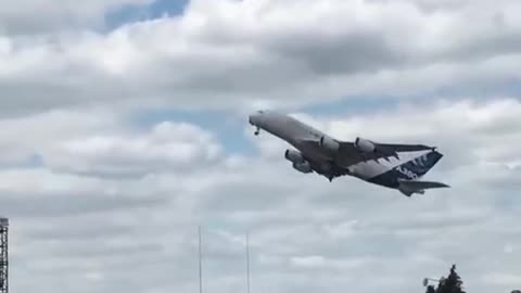 Amazing Real #A380 Vertical Takeoff #Aviation #Avgeeks #AeroArduino