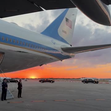 🚨President Trump pulling up to Air Force One in the Beast 🇺🇸 #USA