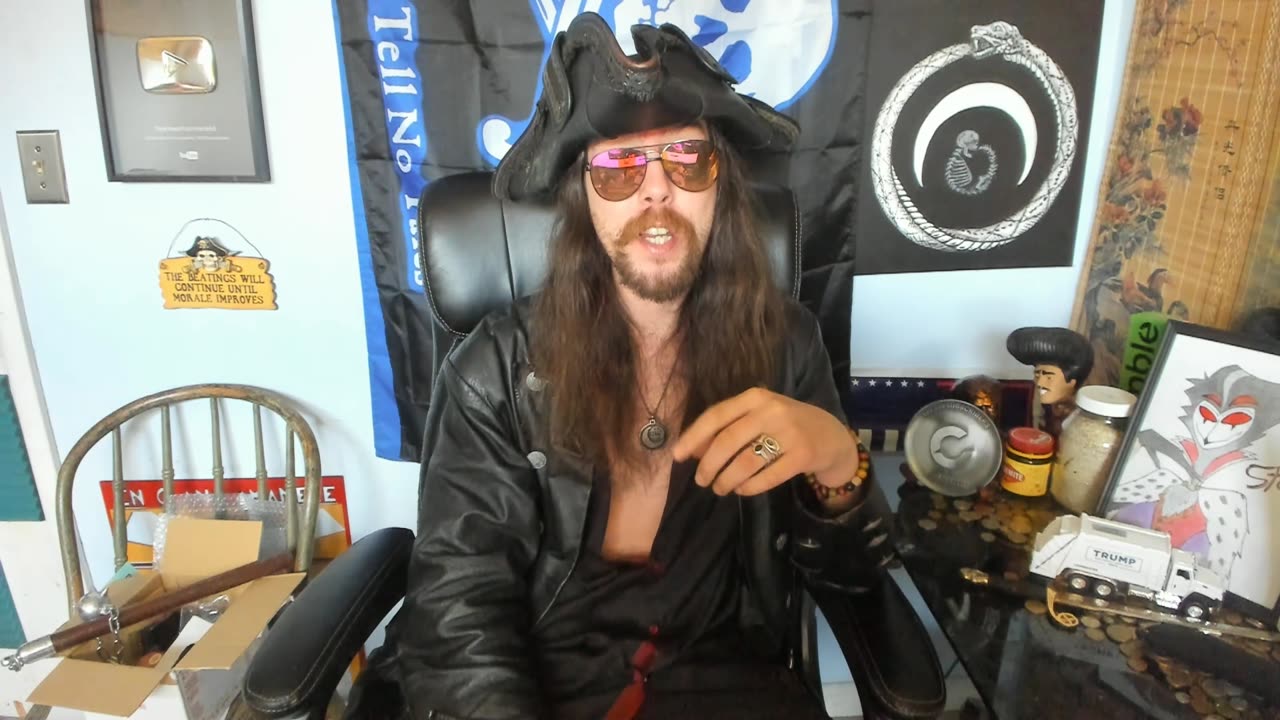 100 Men vs a Gorilla