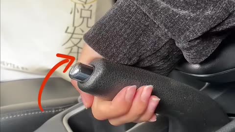 What should I do if the handbrake button cannot be pressed?#driving #skills #tips#fpy