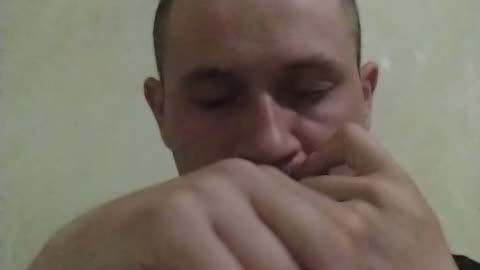 khomus (Jew's harp) producing sounds like **"yo," "ye," "yö," "oyo