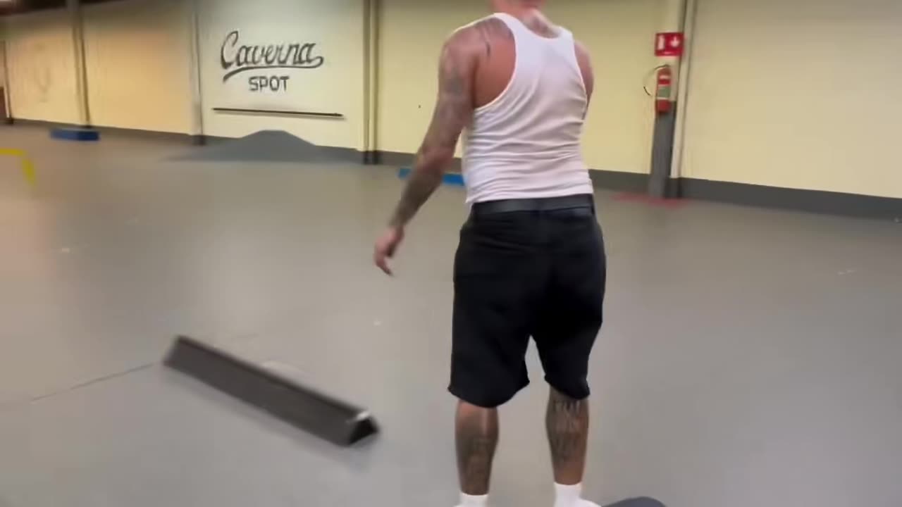 🙌🛹 Luan Oliveira's Smooth Style! You Can't Help But Watch! | SkateNation