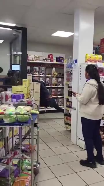 Africans stealing from English stores