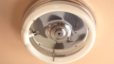 Round fluorescent light looks like a flying saucer!