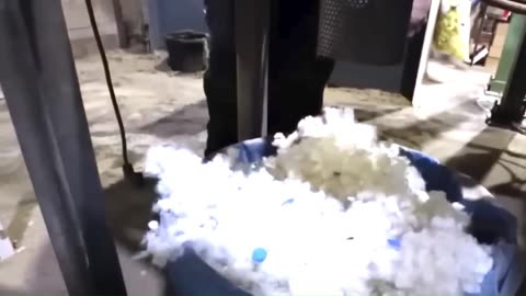 How to make a blanket from sheep wool?