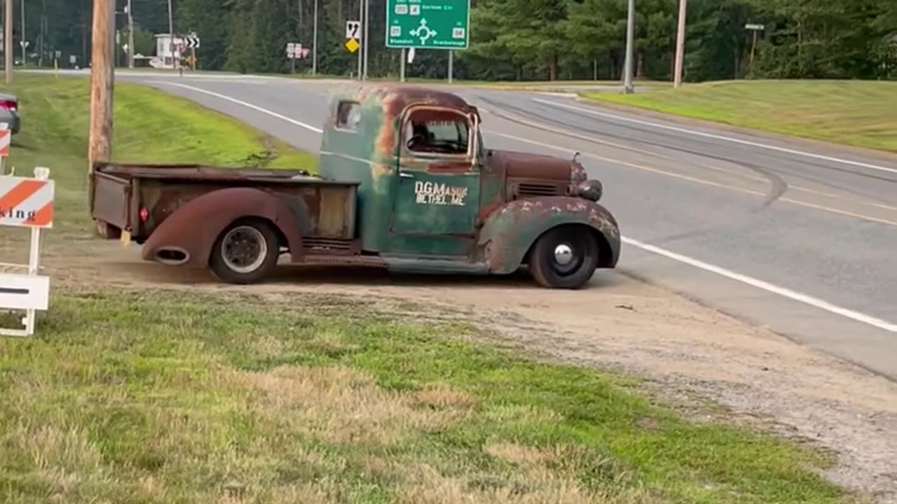 Old School Truck Does Burnout