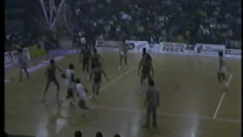 "Arabatxo Baskonia vs CAI Zaragoza" 21° jornada Liga ACB 1983/84 (08 de Enero, 1984) sonido ambiente