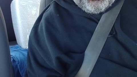 Ήρθαν τα Χριστούγεννα: δέντρο ή καράβι;