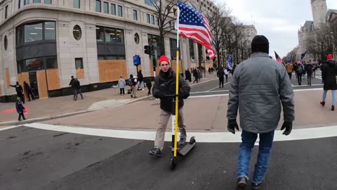 Guy in DC on j6th try to rally everybody