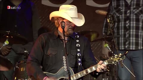 Clancy's Tavern - Toby Keith (live)