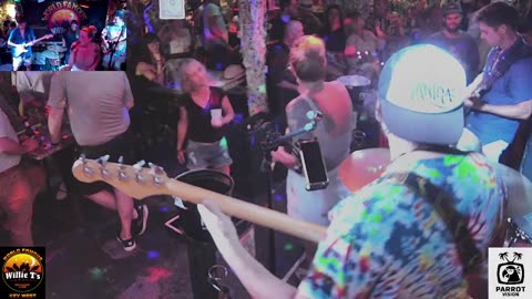 LIVE Music Everyday!
