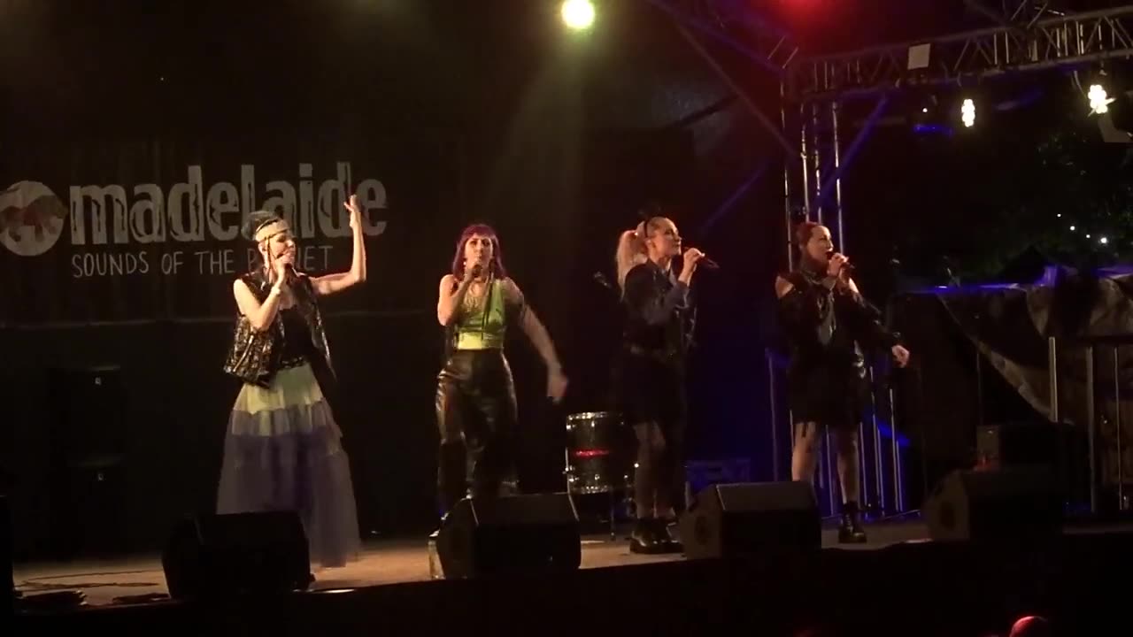 Tuuletar : Ievan Polkka (live 2020)