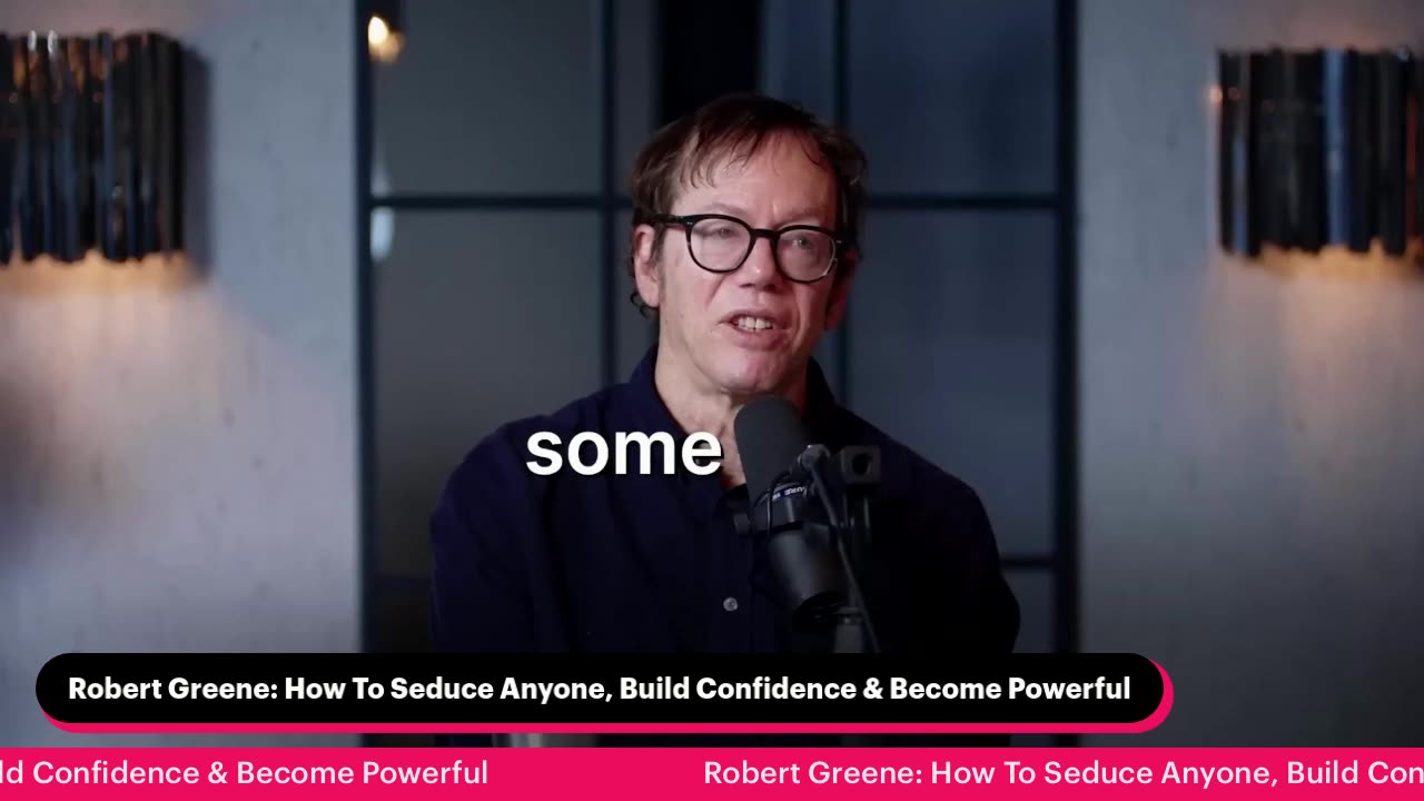 Robert Greene: How To Seduce Anyone, Build Confidence & Become Powerful