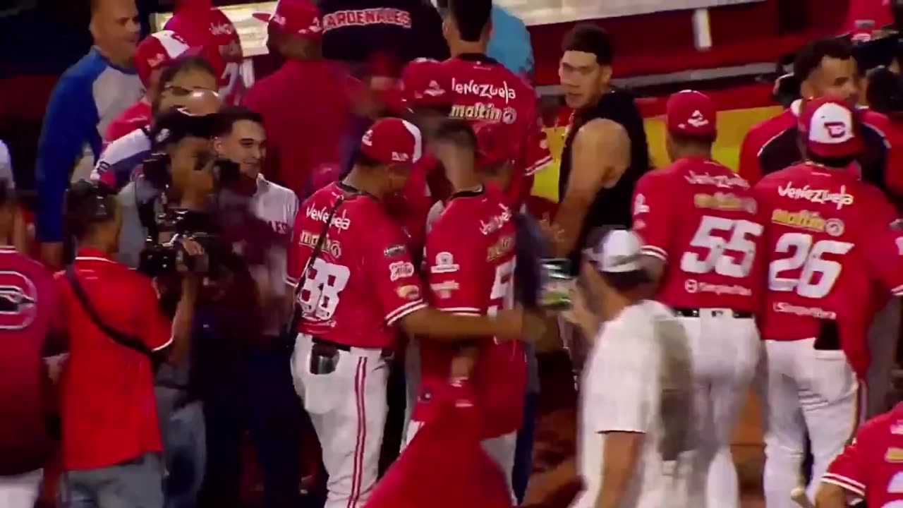 Jeferson Quero con debut histórico