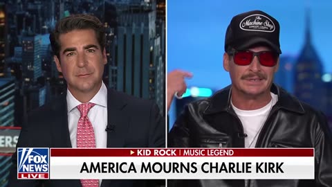 'NUTHOUSE': Music legend rips 'echo chamber' of mainstream media