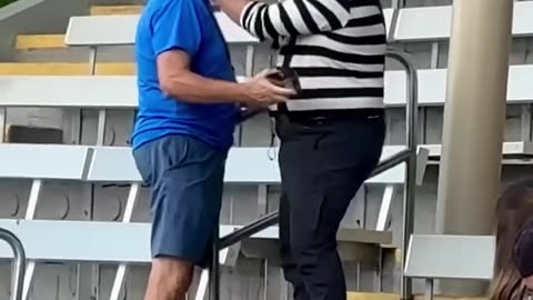 Hilarious Seaworld Mime Moments guaranteed to make you laugh! 😆😂 #seaworldmime #tomthemime